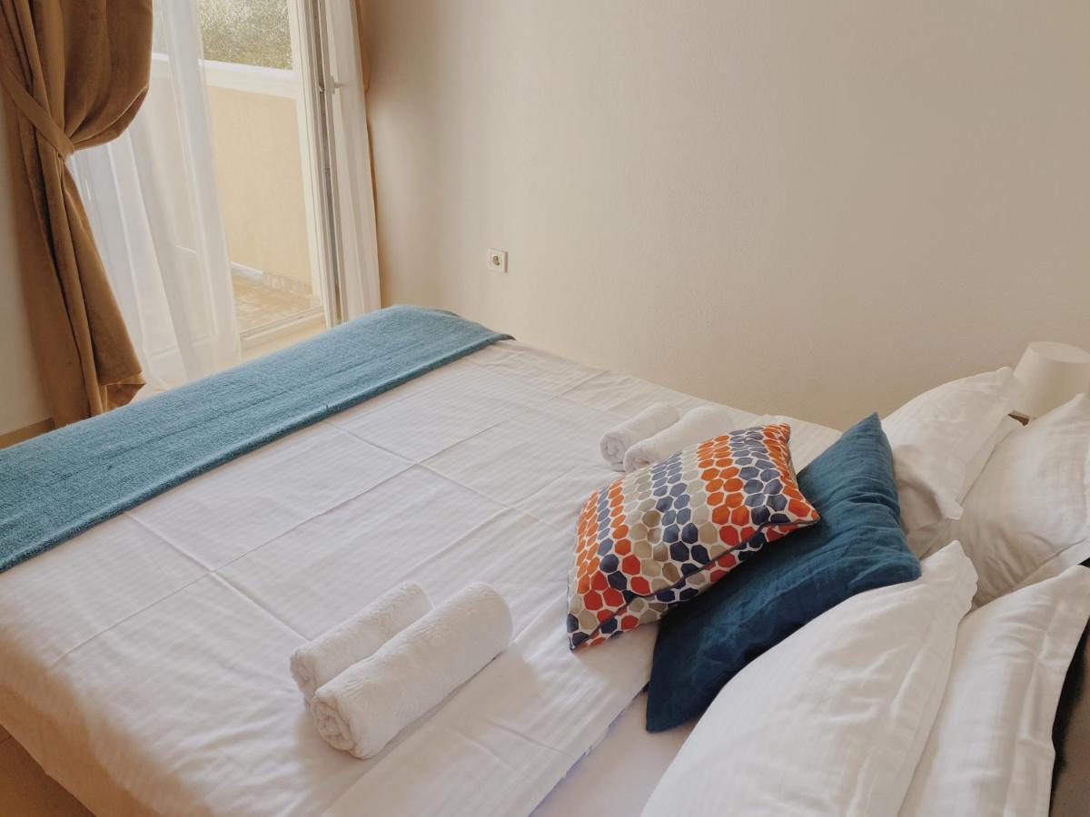 Apartments Sneki Baošići 外观 照片