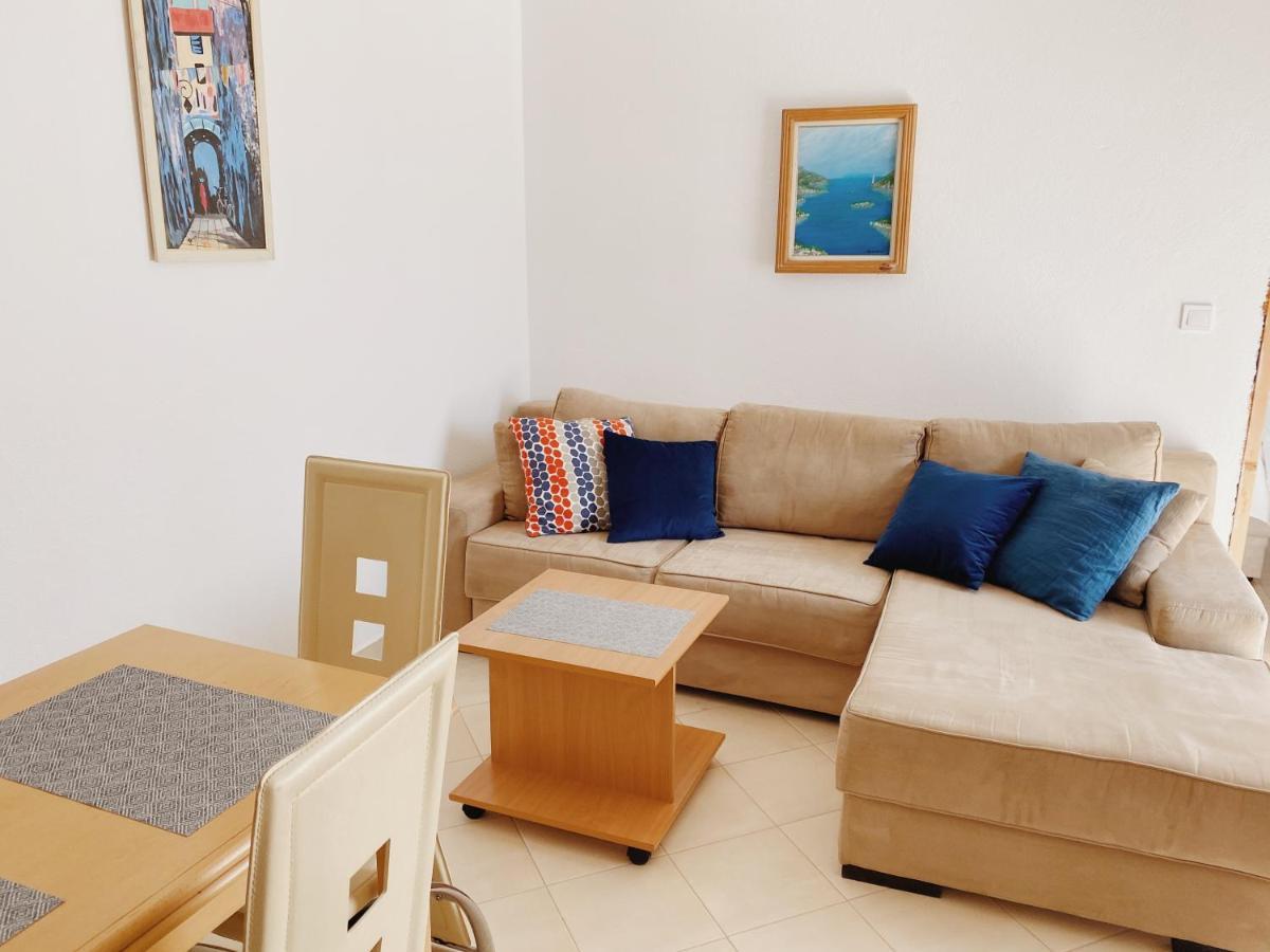 Apartments Sneki Baošići 外观 照片