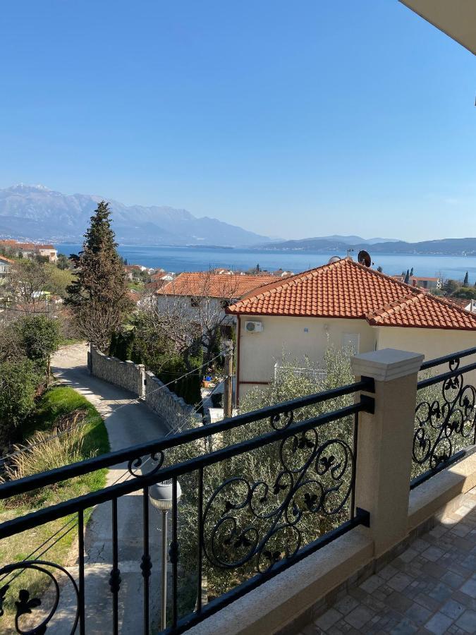 Apartments Sneki Baošići 外观 照片