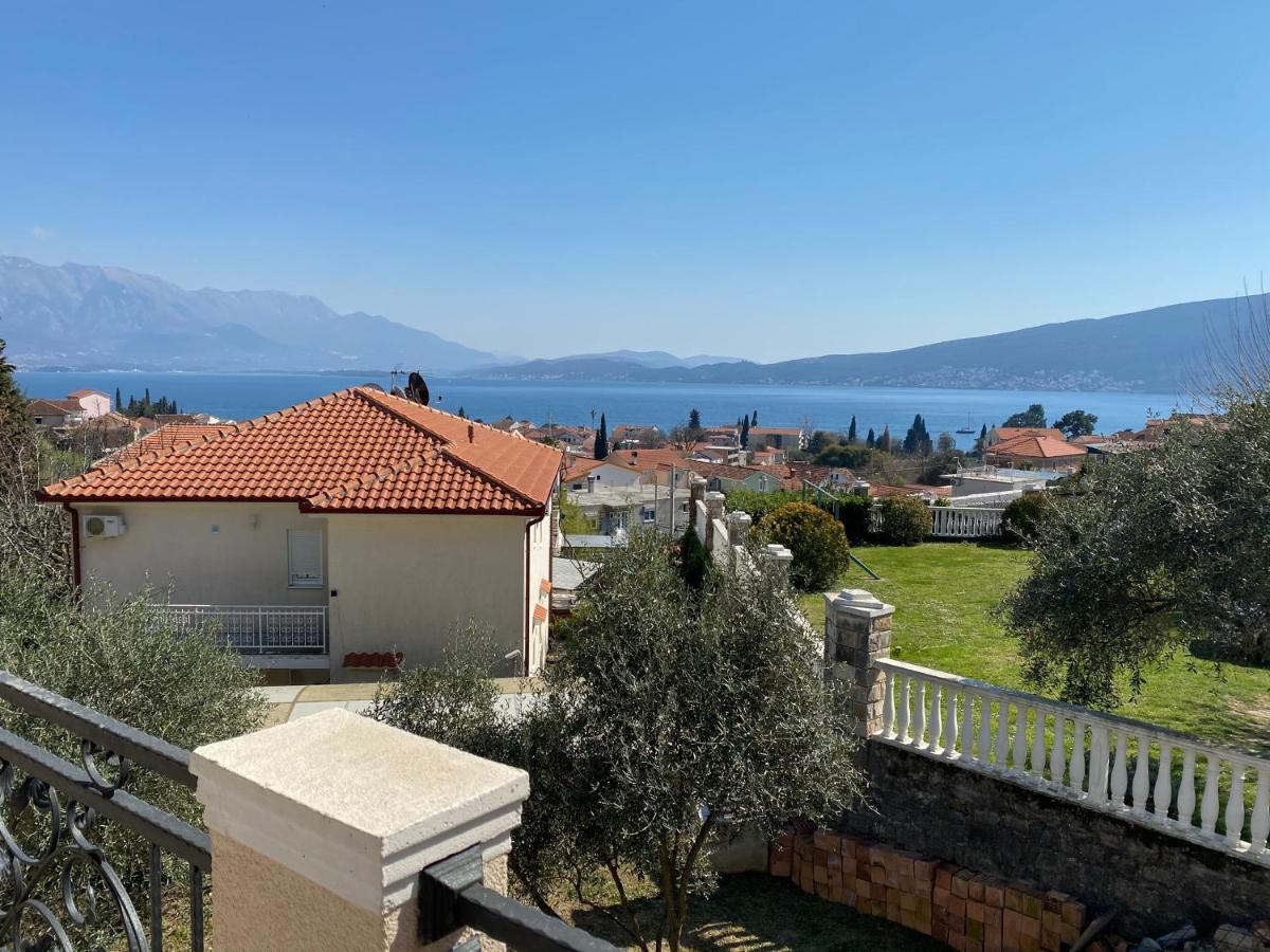 Apartments Sneki Baošići 外观 照片